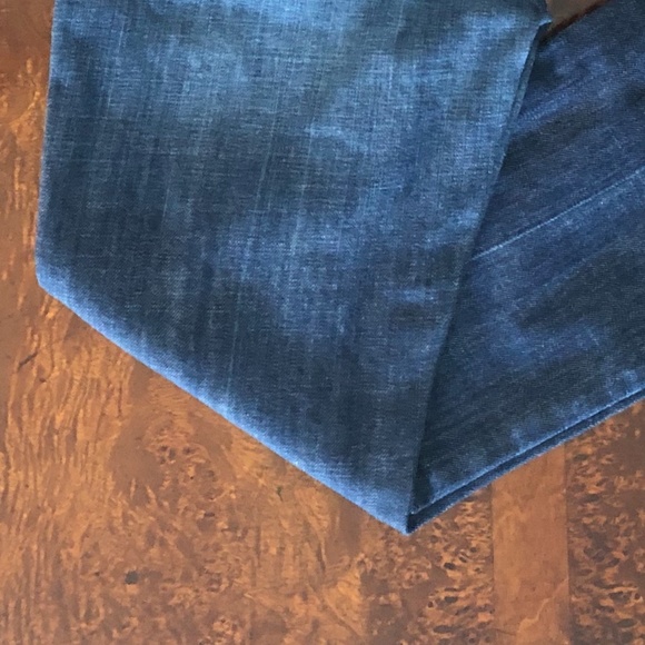 "A"-Pocket 7 For All Mankind Medium-Wash Jeans - Picture 4 of 8